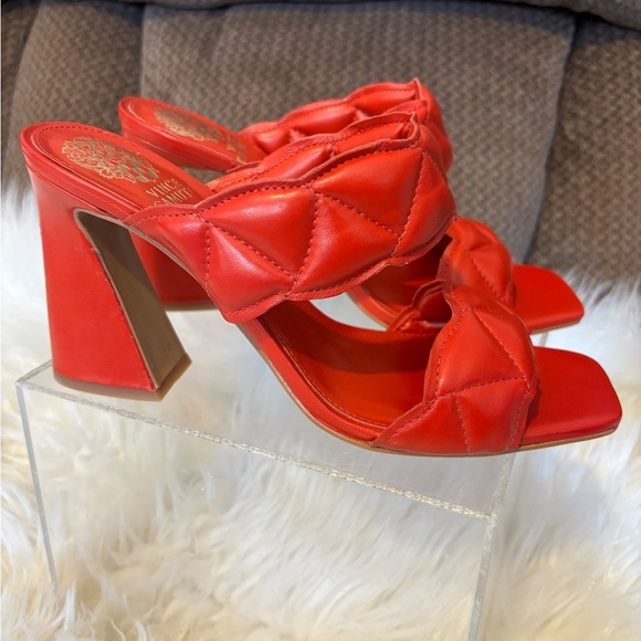 🍒 Vince Camuto Red Quilted Heeled Sandals  🍒 - Picture 6 of 11